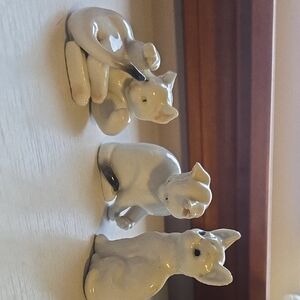 Charming Ceramic Cat Figurines - White and Gray